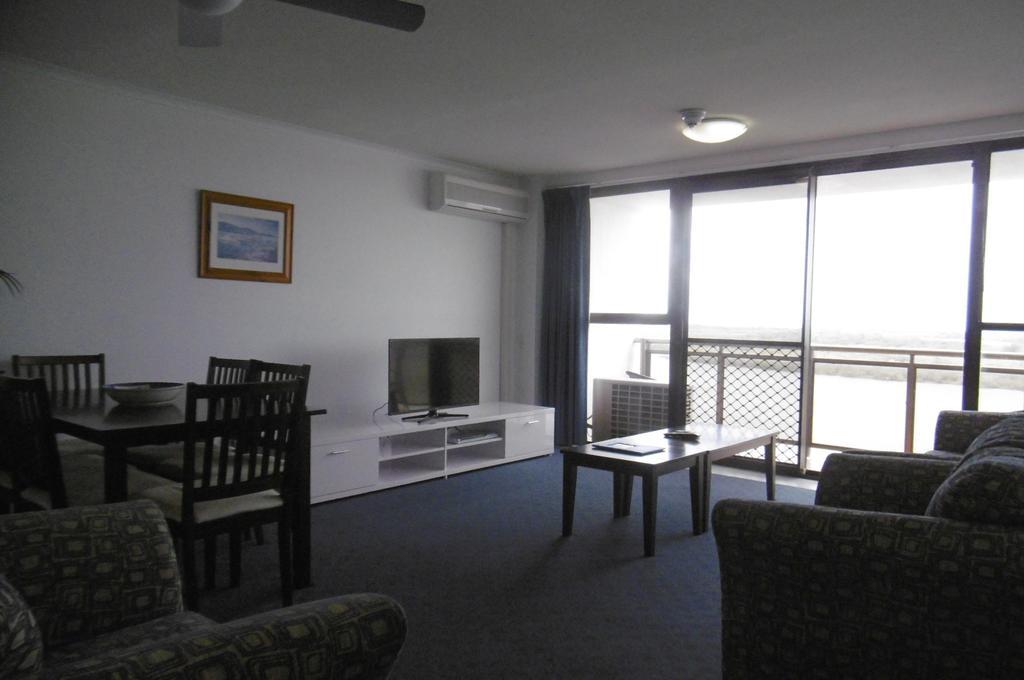 Trafalgar Towers Aparthotel Maroochydore Kamer foto