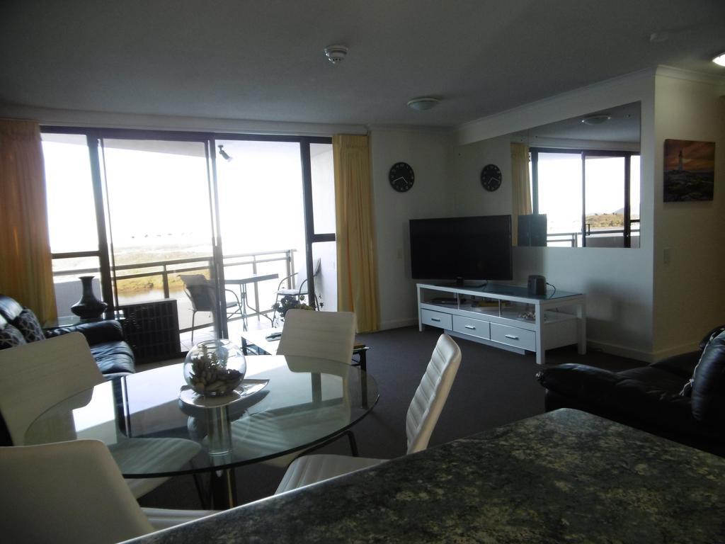 Trafalgar Towers Maroochydore Buitenkant foto